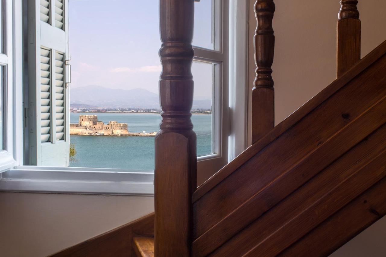 Pension Nikolaos ナフプリオ エクステリア 写真